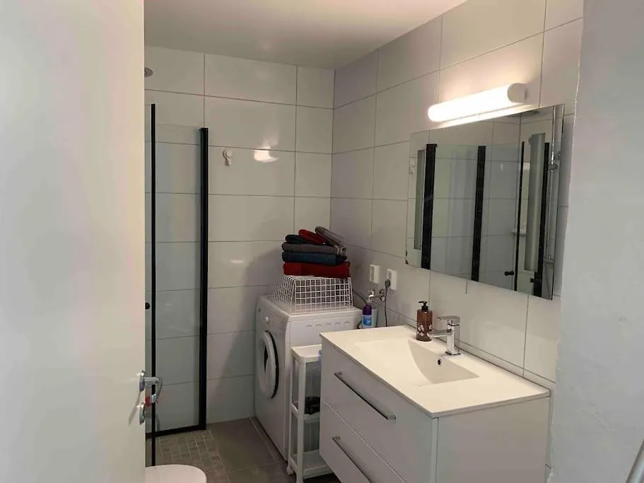 Moderne Og Fullt Utstyrt 3-Rom Hageleilighet Sentrum Naer Bergen