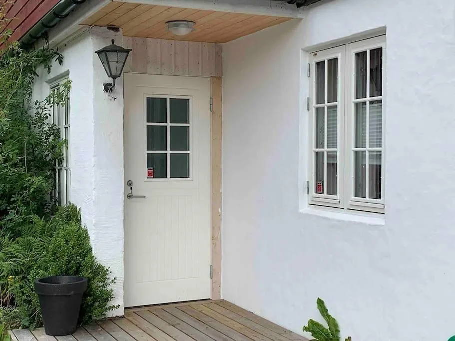 Moderne Og Fullt Utstyrt 3-Rom Hageleilighet Sentrum Naer Bergen