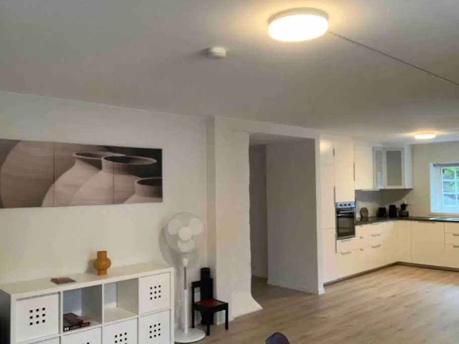 Moderne Og Fullt Utstyrt 3-Rom Hageleilighet Sentrum Naer Bergen 0*,  Norveç